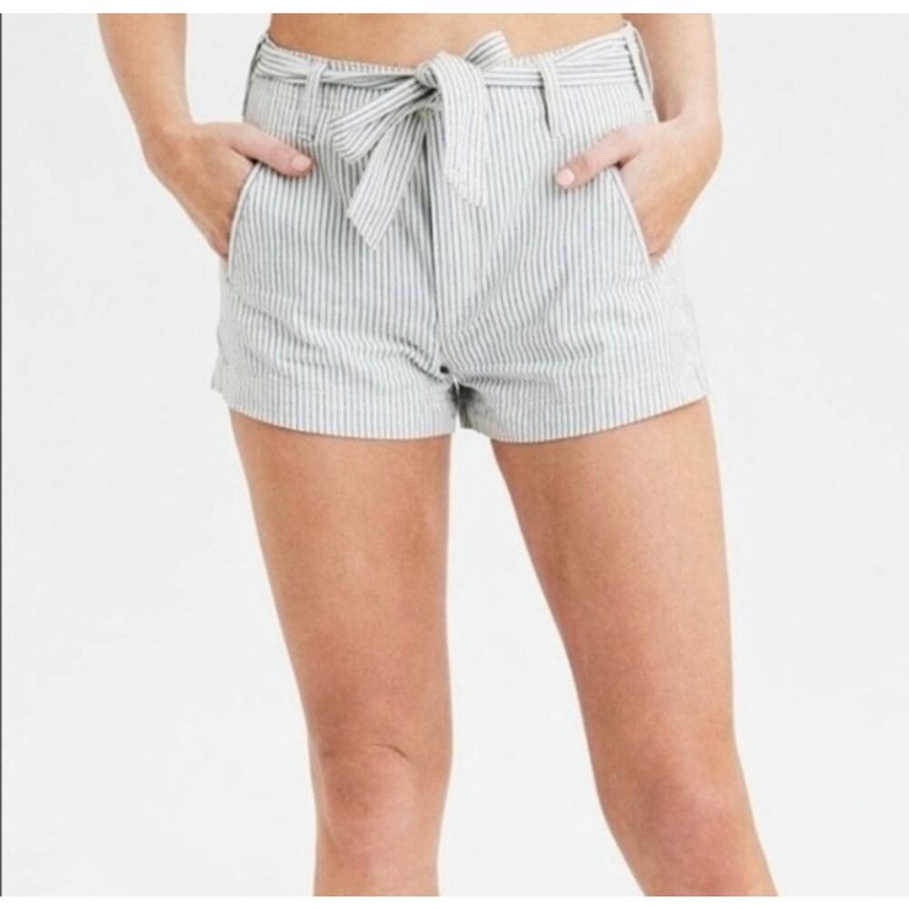 AMERICAN EAGLE Striped Tie Waist Belted Shorts White Blue Paperbag Mom Size 10
